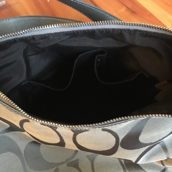 Coach Purse - Picture 4 of 8